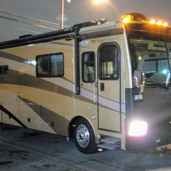 2005 Fleetwood Discovery Class A available for rent in Tustin, California