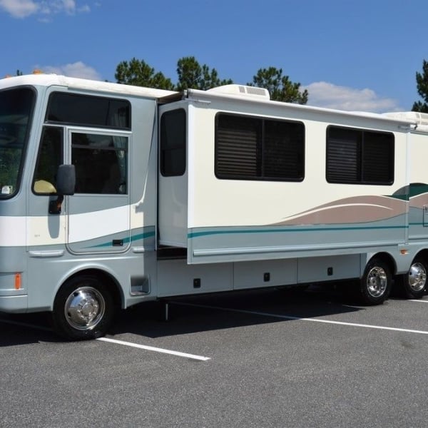 1998 Fleetwood Southwind Class A available for rent in Ottawa, Ontario
