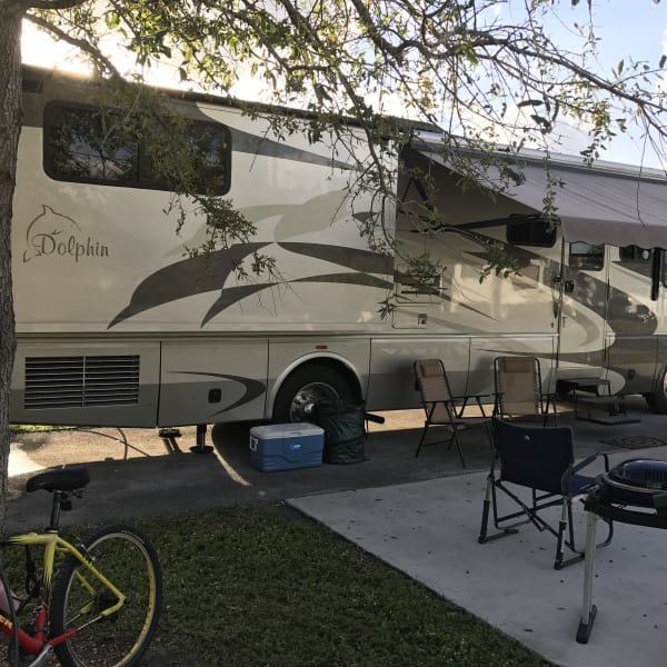 2007 Dolphin 5342 Class A available for rent in Loxahatchee, Florida
