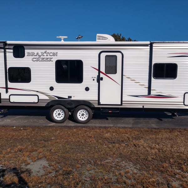 2019 Braxton Creek 26BH Travel Trailer available for rent in Newaygo, Michigan