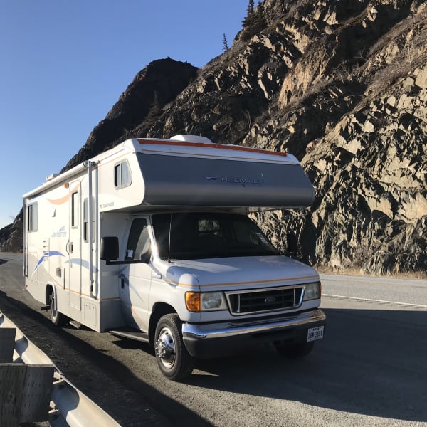 2007 Fleetwood Jamboree 26q Class C available for rent in Anchorage, Alaska