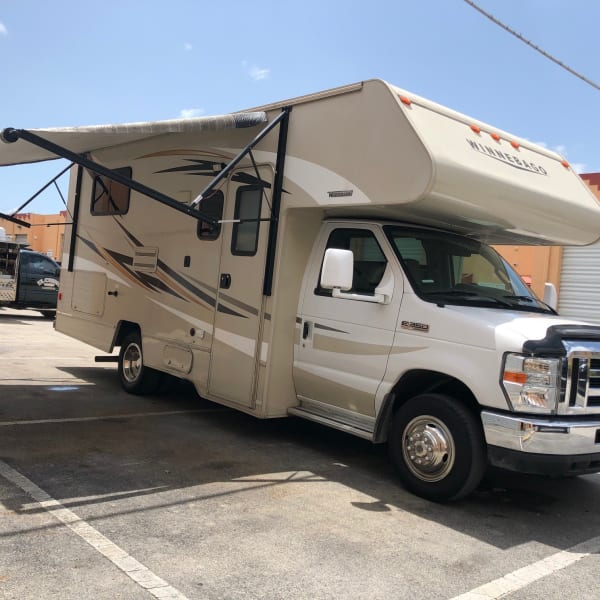 2016 Winnebago Minnie Winnie Class C available for rent in Miami, Florida