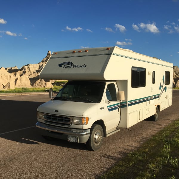 1999 Thor Motor Coach Four Winds Class C available for rent in Columbus, Ohio