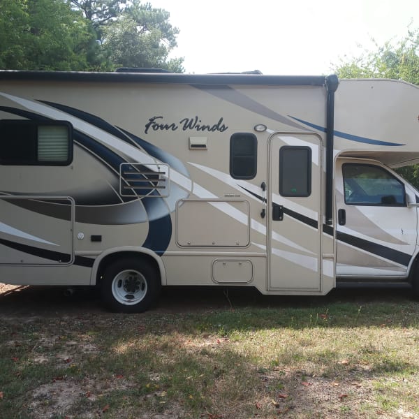 2018 Thor Motor Coach Four Winds Class C available for rent in Longview, Texas