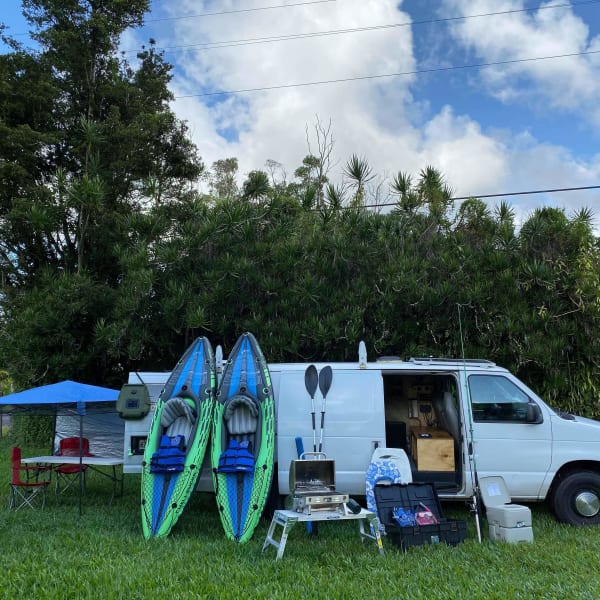 2003 Ford Econolline 250s Class B available for rent in Keaau, Hawaii