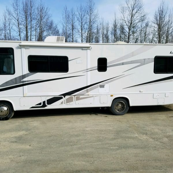 2007 Thor Motor Coach Hurricane Class A available for rent in Anchorage, Alaska