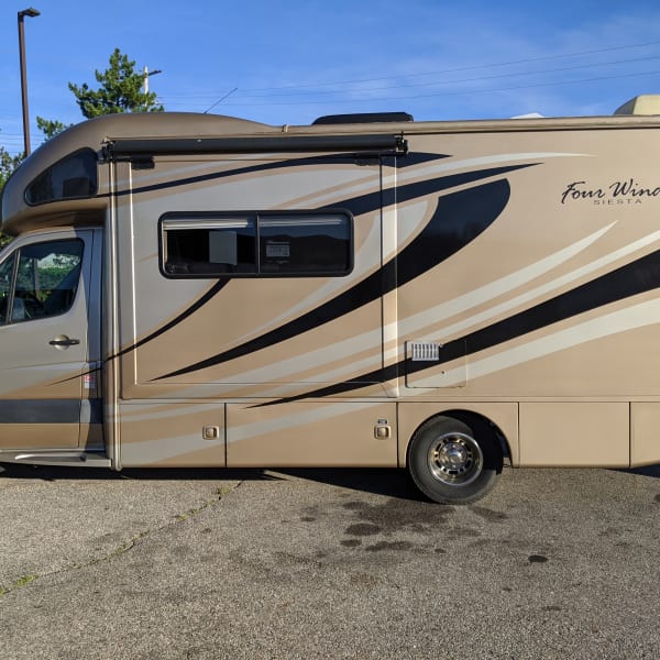 2011 Thor Motor Coach Four Winds Siesta Sprinter Class C available for rent in Walker, Michigan