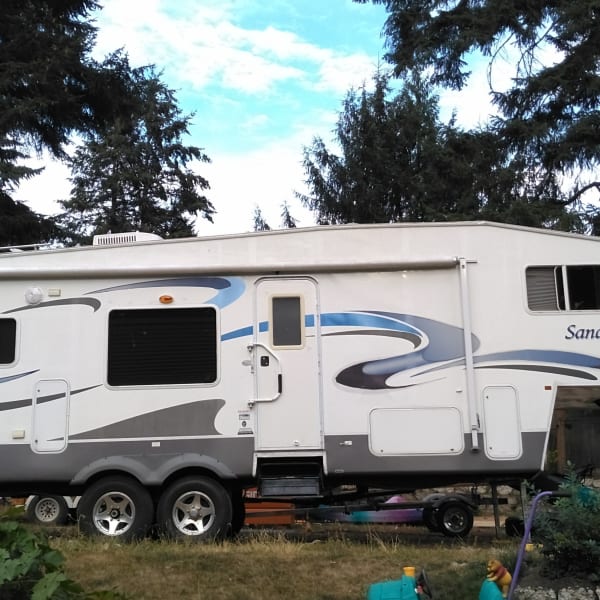 2005 Forest River Sandpiper Fifth Wheel available for rent in Gig harbor, Washington