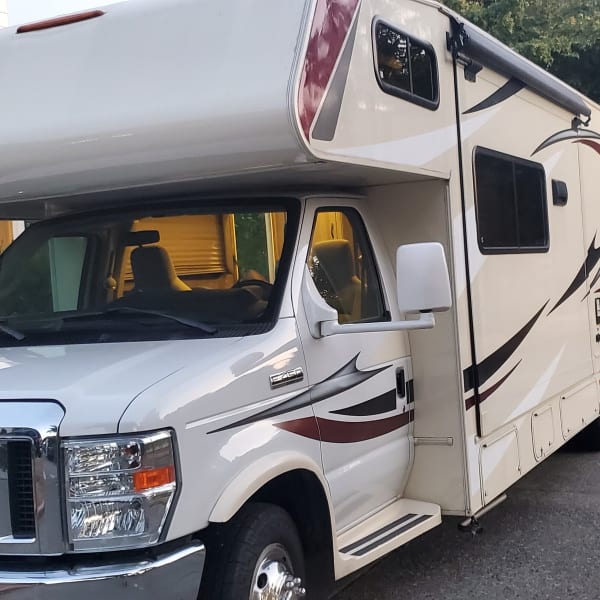 2016 Coachmen Freelander Class C available for rent in AUBURN, Washington