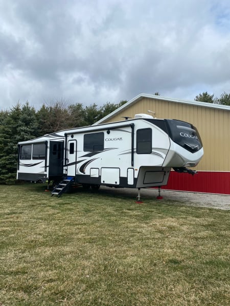 2020 Keystone Cougar Fifth Wheel available for rent in LA Salle, Michigan