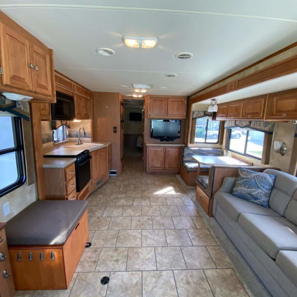 2009 Allegro Allegro Motorhome Class A available for rent in Nampa, Idaho