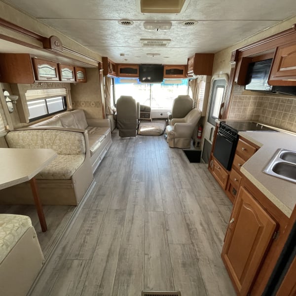 2007 Forest River Georgetown Class A available for rent in Ontario, California