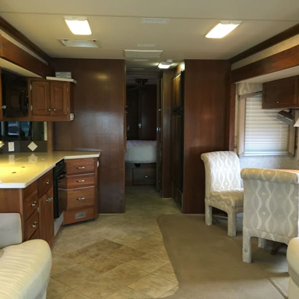 2005 Fleetwood Revolution Le Class A available for rent in Mason, Michigan