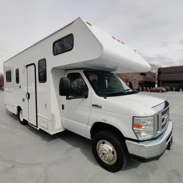 2017 Thor Motor Coach Four Winds Majestic Class C available for rent in Nampa, Idaho
