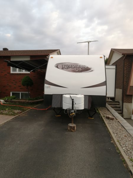 2012 Dutchmen Kodiak Travel Trailer available for rent in Laval, Quebec