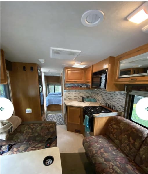 2004 Fleetwood Tioga Class C available for rent in Anchorage, Alaska