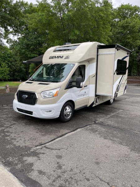 2021 Thor Gemini Class B available for rent in Palmetto Bay, Florida