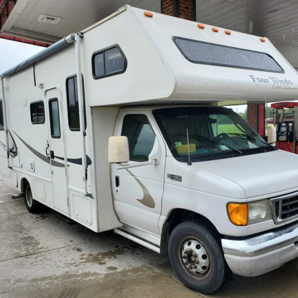 2004 Thor Motor Coach Four Winds Class C available for rent in Falls Church, Virginia