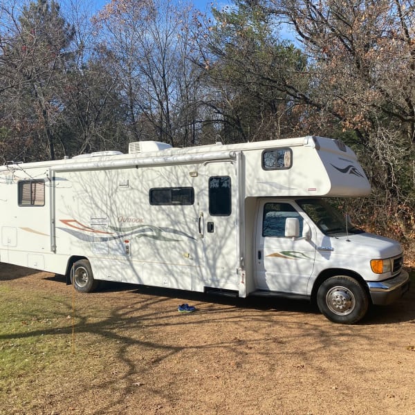 2007 Winnebago Outlook Class C available for rent in Fox Point, Wisconsin