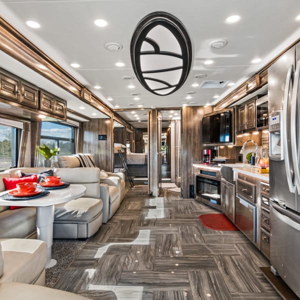 2020 Fleetwood Discovery LXE Class A available for rent in Tampa, Florida