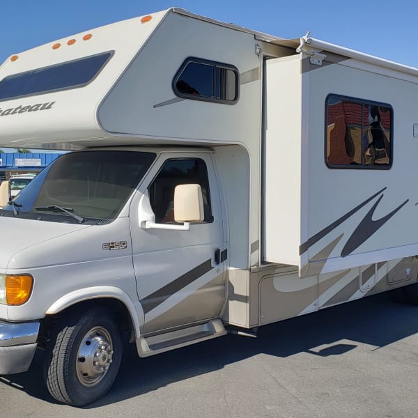 2005 Other Other Class C available for rent in Westminster ca 92683, California