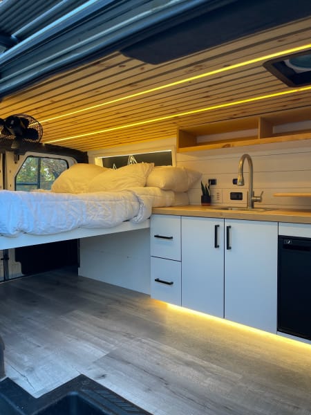 2016 Ford Transit Custom Class B available for rent in Huntingdon Valley, Pennsylvania