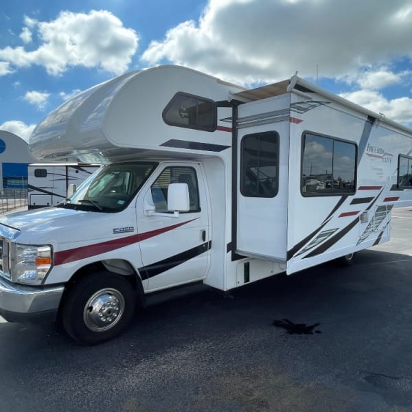 2020 Thor Freedom Elite Class C available for rent in Angleton, Texas