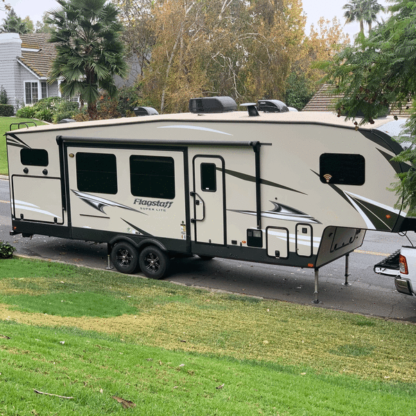 2021 Forest River Flagstaff Super Lite Fifth Wheel available for rent in Riverside, California