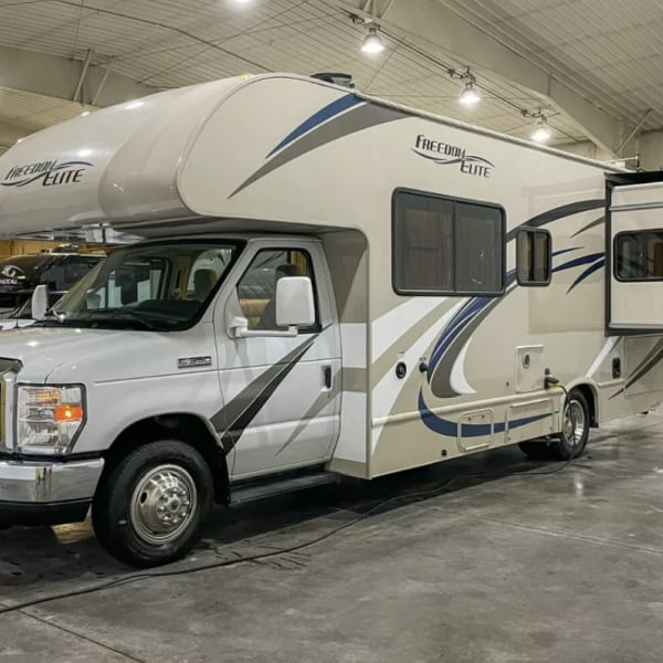 2019 Thor Motor Coach Freedom Elite Class C available for rent in Springdale, Arkansas