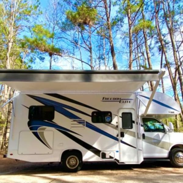 2021 Thor Motor Coach Freedom Elite Class C available for rent in Spring, Texas