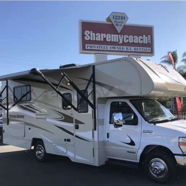 2020 Winnebago Minnie Winnie Class C available for rent in Stanton, California