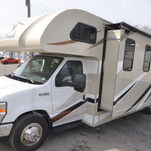 2018 Four Winds 28Z Class C available for rent in Butler, Pennsylvania