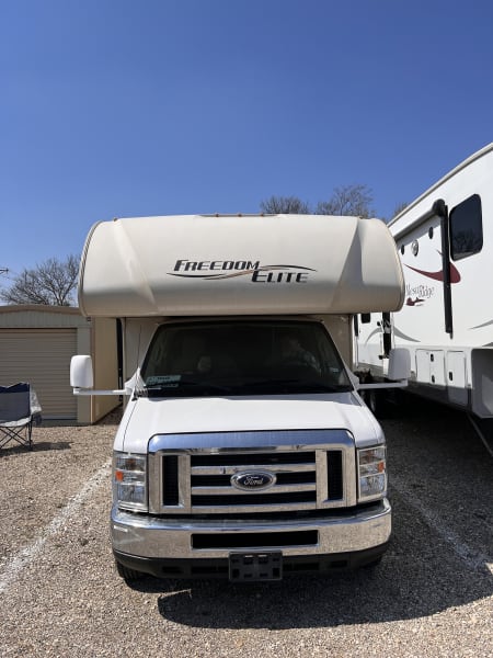 2017 Thor Freedom Elite Class C available for rent in Denton, Texas
