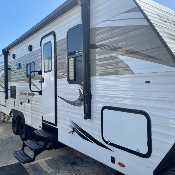 2022 Starcraft Autumn Ridge Travel Trailer available for rent in Atascadero, California