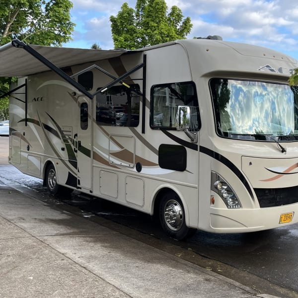2017 Thor A.C.E. Class A available for rent in Oregon city, Oregon
