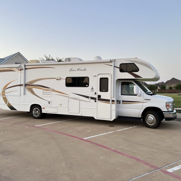 2013 Thor Four Winds Class C available for rent in Richmond, Texas