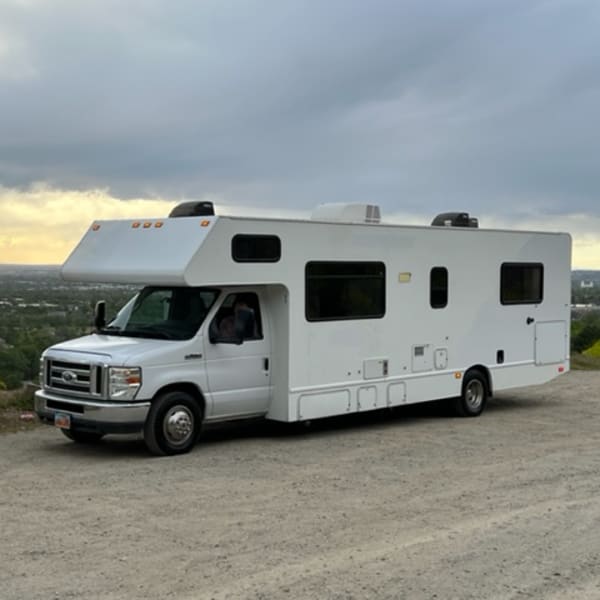 2017 Thor Majestic Class C available for rent in Fruit Heights, Utah