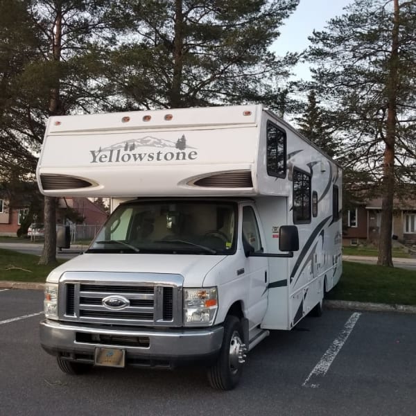 2010 Gulf Stream Yellowstone Class C available for rent in Saint-Basile-le-Grand, Quebec