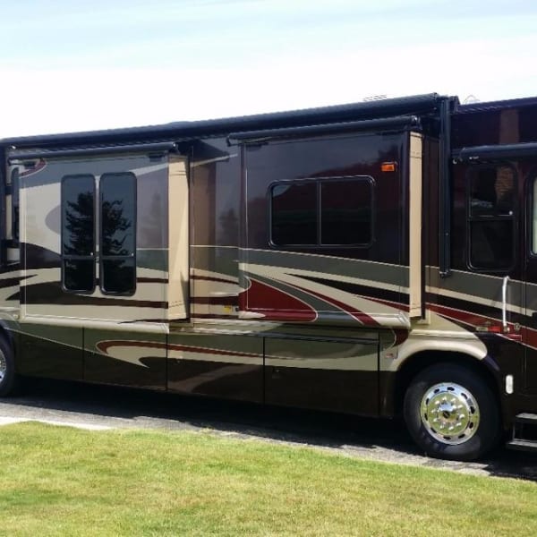 2007 Damon Tuscany Class A available for rent in Stanton, California