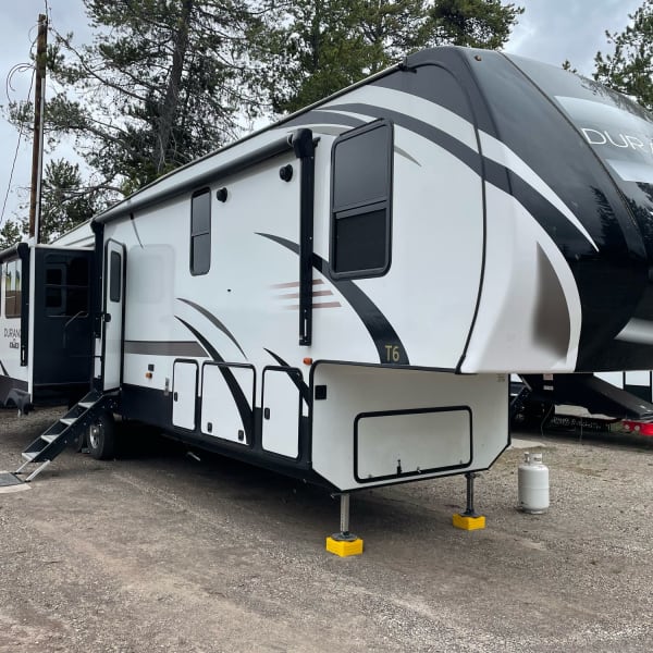 2021 K-Z Manufacturing Durango Fifth Wheel available for rent in Blackfoot, Idaho