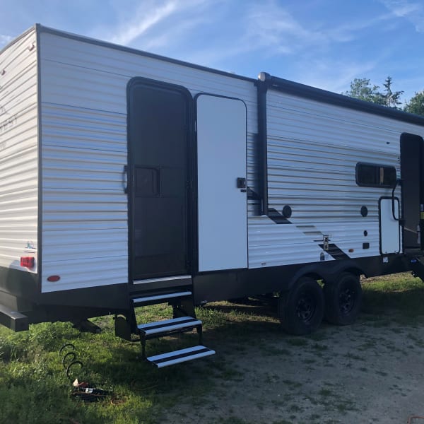 2022 East to West Della Terra Travel Trailer available for rent in Albion, Maine