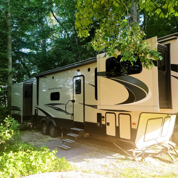 2019 Keystone RV Montana High Country Fifth Wheel available for rent in Oostburg, Wisconsin