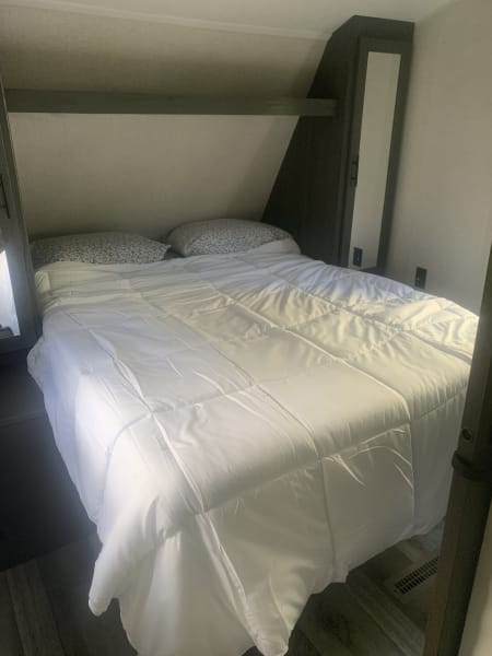 2021 Dutchmen Aspen Trail 3280BHS Travel Trailer available for rent in Wallingford, Connecticut