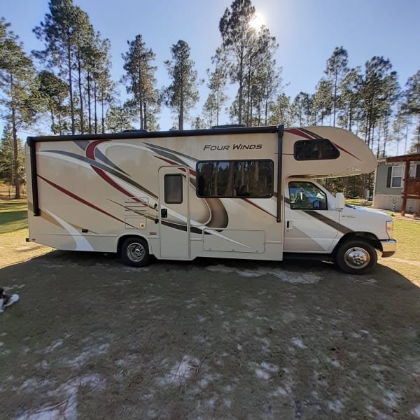 2019 Thor Four Winds Class C available for rent in LEE, Florida
