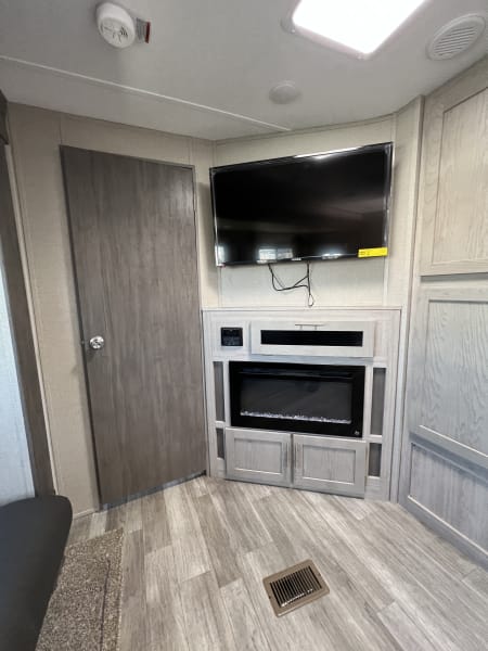 2022 Coachmen Catalina Travel Trailer available for rent in Oxnard, California