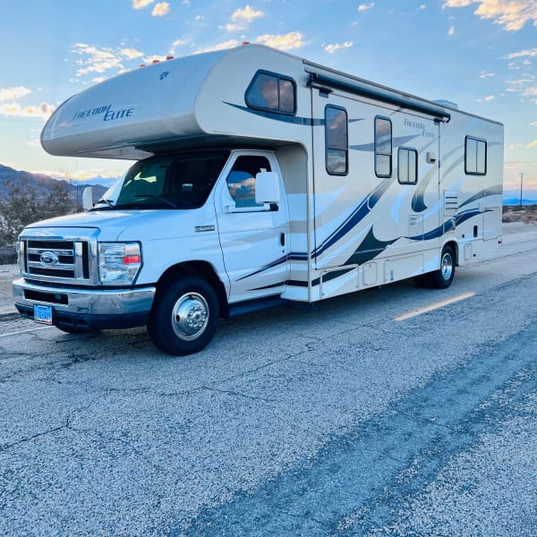 2015 Thor Freedom Elite Class C available for rent in Henderson, Nevada
