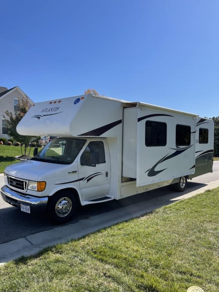 2007 Holiday Rambler Atlantis Class C available for rent in Glen Allen, Virginia