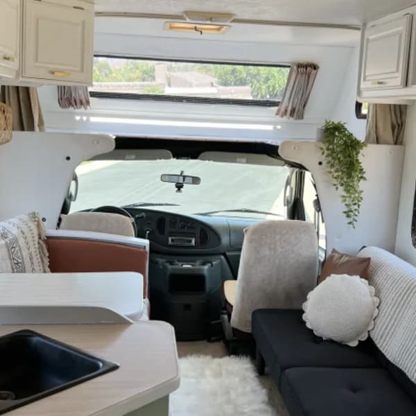 2004 Four Winds Chateau Class C available for rent in Phoenix, Arizona