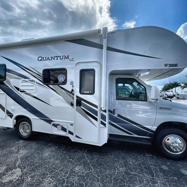 2022 Thor Quantum LC Class C available for rent in Clearwater, Florida