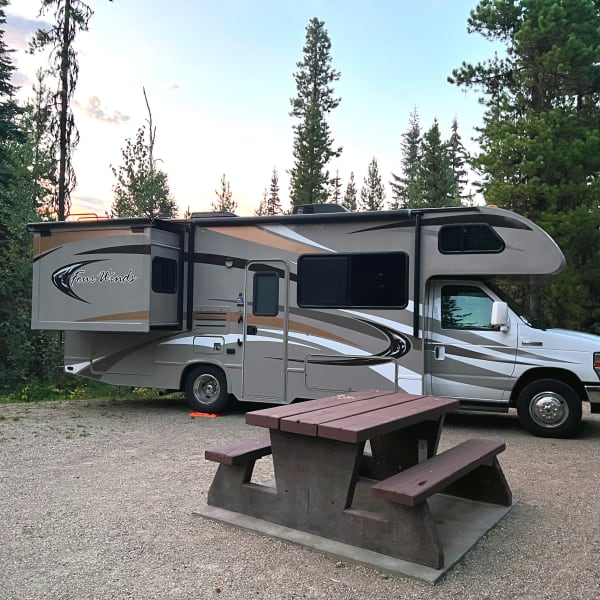 2014 Thor Four Winds Class C available for rent in Wasilla, Alaska